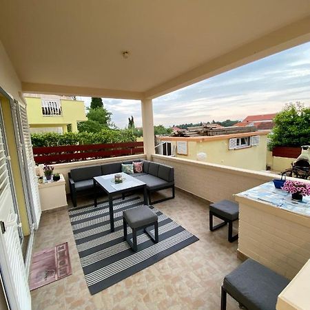 Lumar Holidays And Apartments เปรโก ภายนอก รูปภาพ