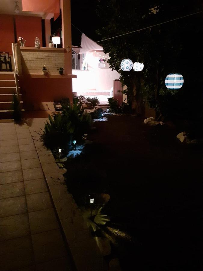Lumar Holidays And Apartments เปรโก ภายนอก รูปภาพ
